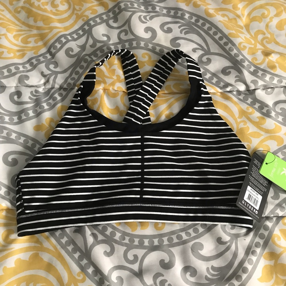 NWT SPORT BRA